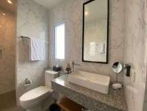 20220805_020759873_iOS