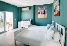 DDFE843D-59C5-464B-9AEF-54A33C92B9EA